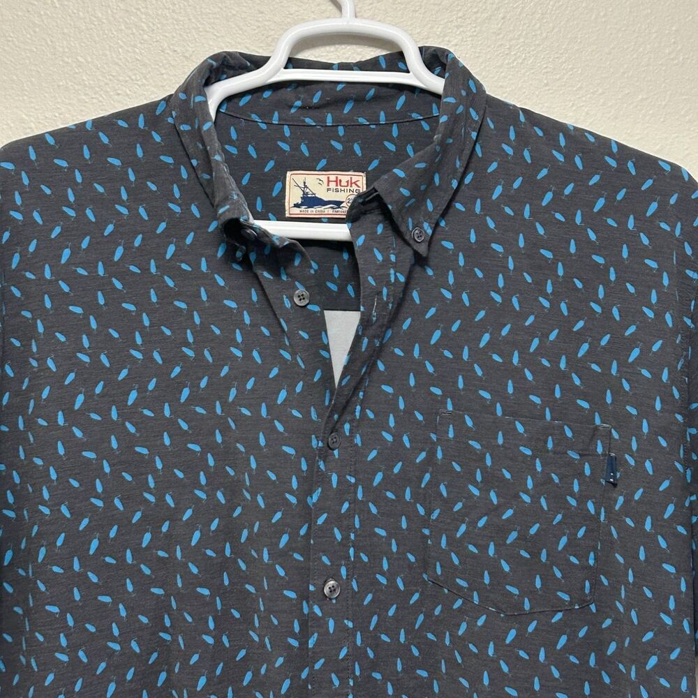 Huk Performance Fishing Mens 2XL Gray Button-Up All-over Lure Print